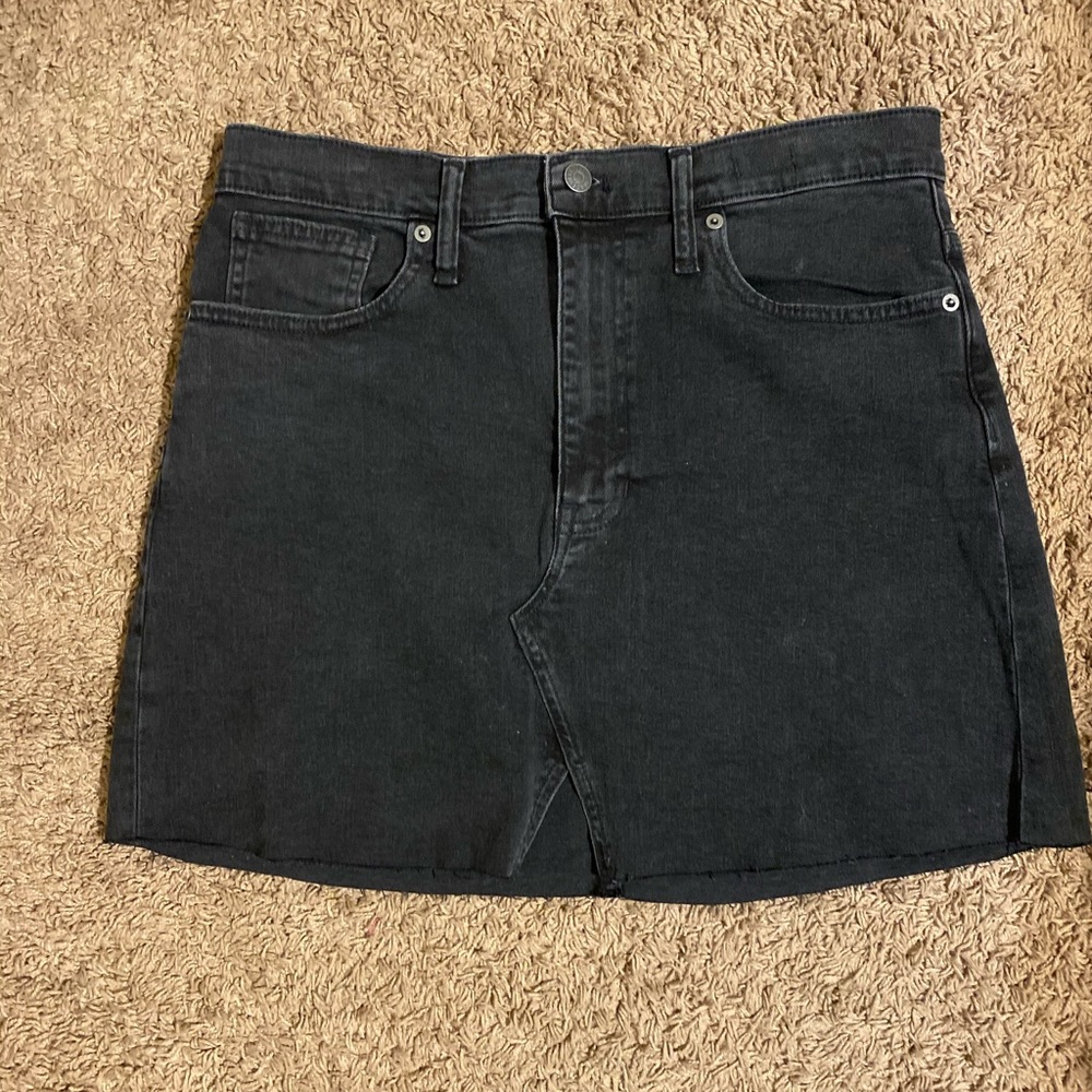 NWOT Madewell black denim skirt